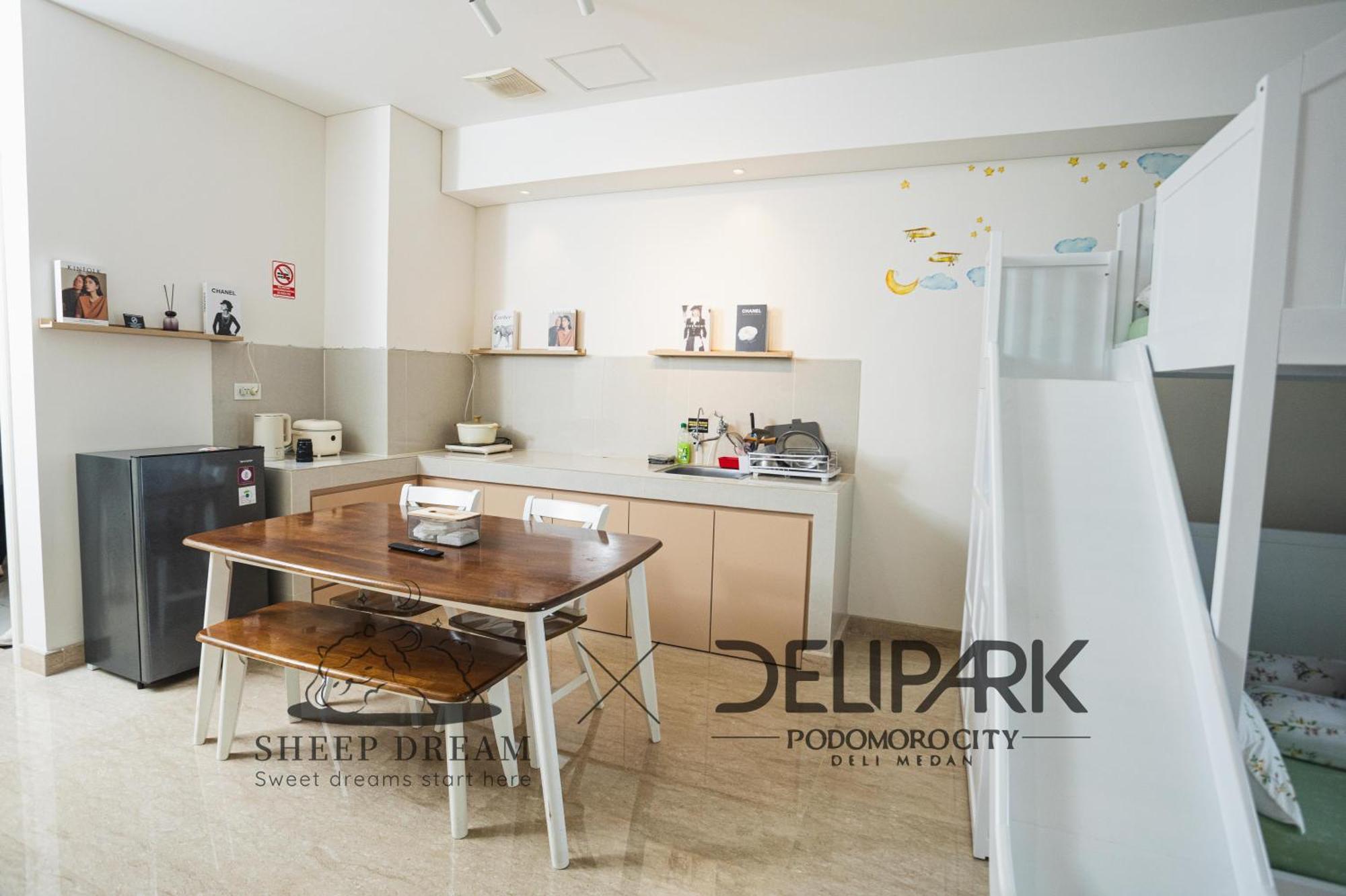 Apartemen Delipark Mall Premium Empire Luas 90meter 3toilet Medan